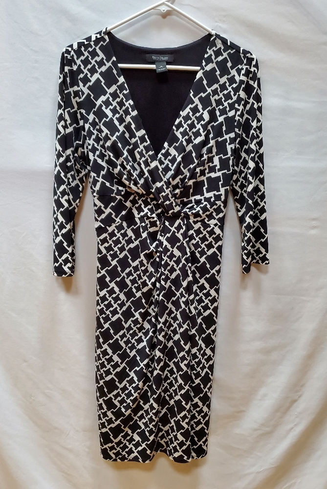 White House, Black Market, black and White Dress